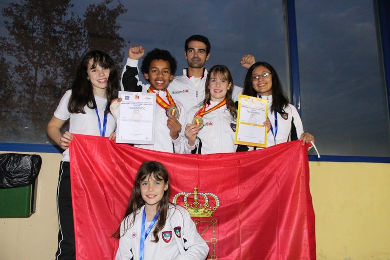 CLUBES NAVARROS EN EL CAMPEONATO DE ESPAÑA 2015